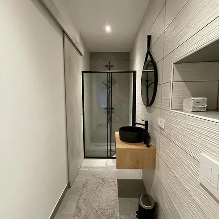 Aegida Beachfront Apartma *